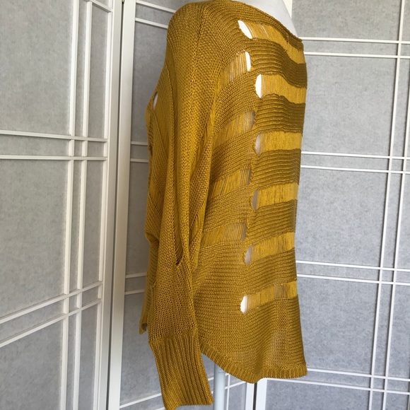 NWOT🌟Open Crochet Mustard Sweater - Picture 6 of 8